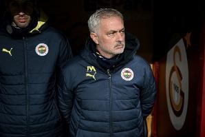 无缘欧冠遭解雇！土媒：穆里尼奥将收到费内巴切1500万欧的赔偿金