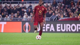 开云体育app下载-记者：罗马中场科内在与米兰比赛中肌肉拉伤，预计伤缺一个月