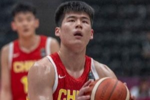 率先发力！陈家政首节6分钟5中4独得11分 三分3中2