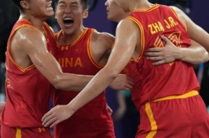 开云体育网页版登录入口-五人男篮落入低谷 三人男篮能不能慢点掉队？